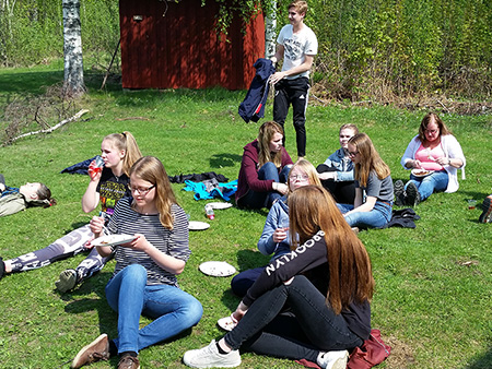 02s grillen2 mai
